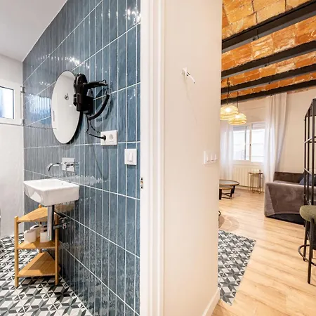 Bebarceloner Eixample Apartments- 4 Bedrooms