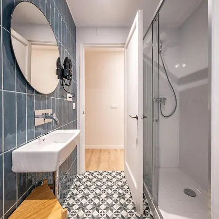 Bebarceloner Eixample Apartments- 4 Bedrooms *